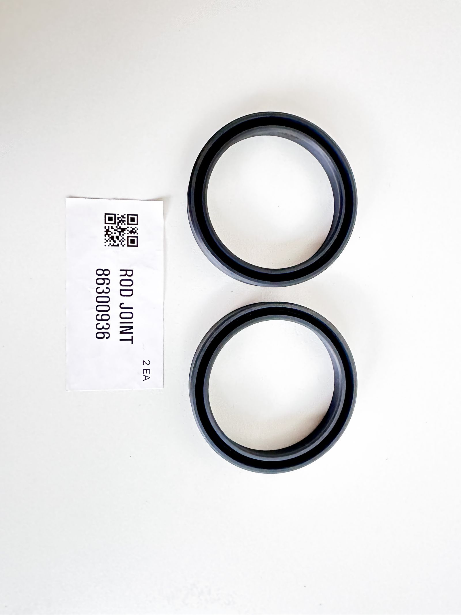 VOLVO KIT DE SELLOS 14589129 (Boom Cylinder).